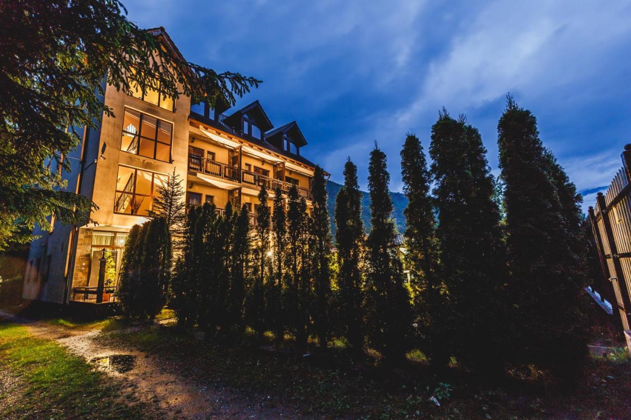River Retreat Hotel Lotrioara Exterior photo
